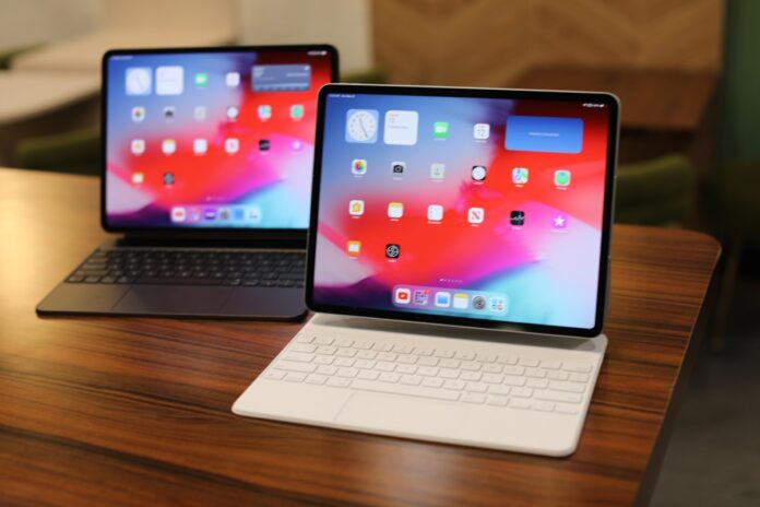 Apple iPad Pro M4 iPad Air M2 side by side
