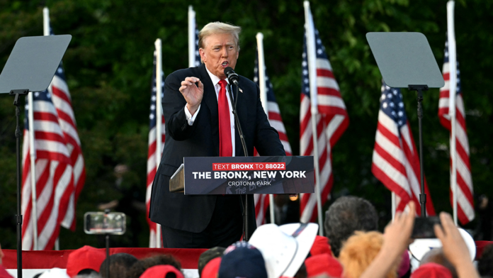 'Fed up' NYC residents come out in support of Trump