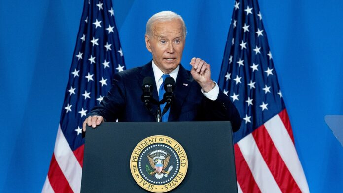 Dems rush to defend Biden amid high stakes presser: 'Very strong performance'