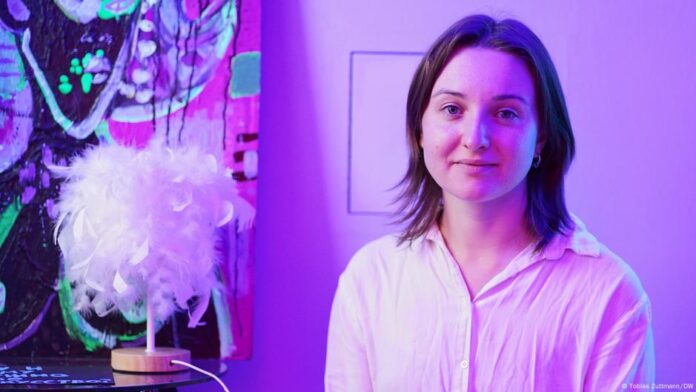 LGBTQ+ people in Moldova embrace hope but homophobia endures – DW – 10/18/2025