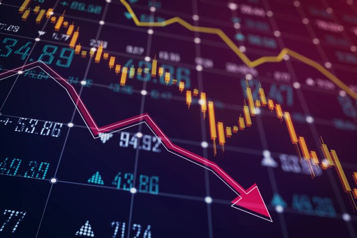 Wall Street Breakfast Podcast: Bank Worries Drag Futures